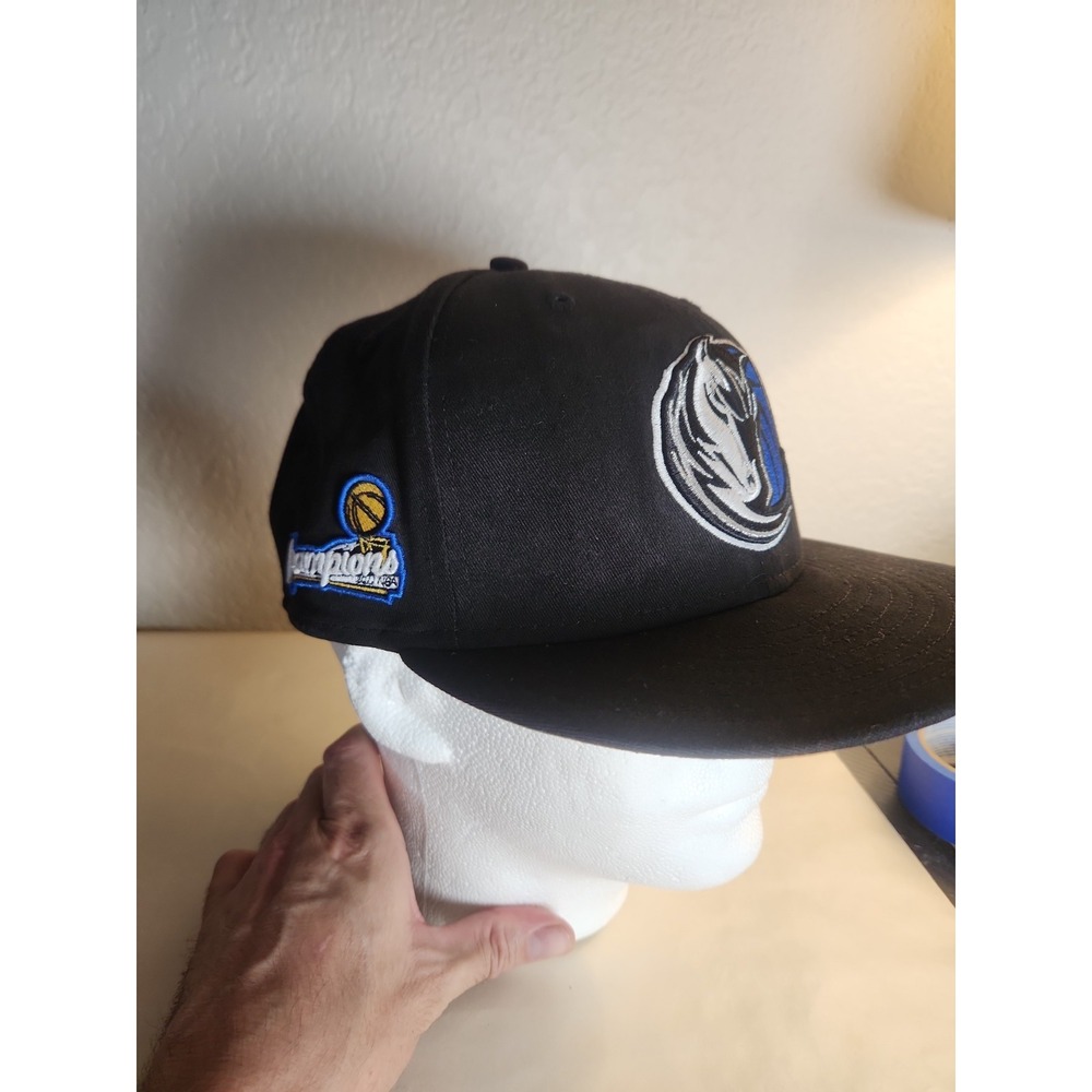 Rare New Era NBA Men's Dallas Mavericks Snapback Hat W/ 2011 NBA Champions Patch